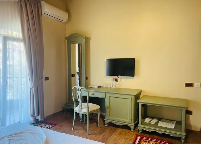 Broadway Boutique Hotel